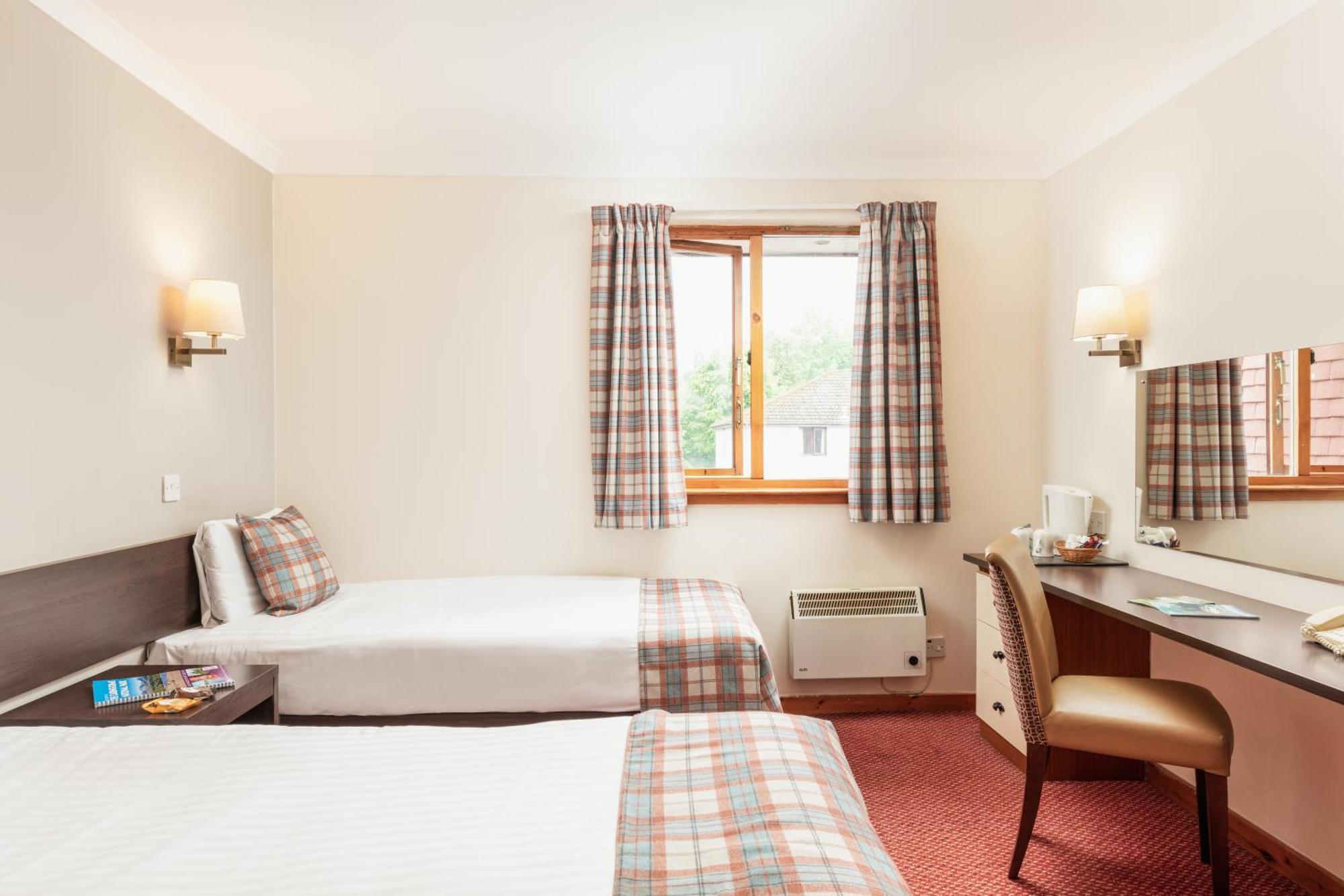 Highlander Hotel 'A Bespoke Hotel' Newtonmore Exterior photo