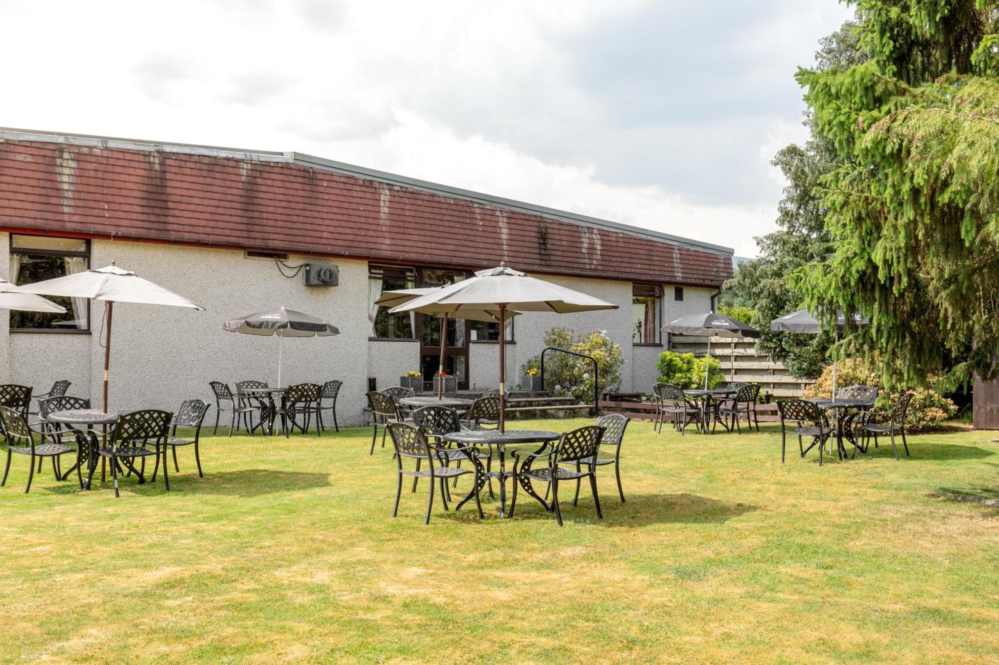 Highlander Hotel 'A Bespoke Hotel' Newtonmore Exterior photo
