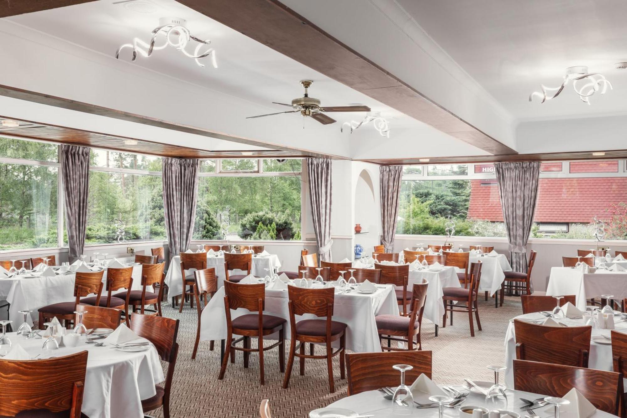 Highlander Hotel 'A Bespoke Hotel' Newtonmore Exterior photo