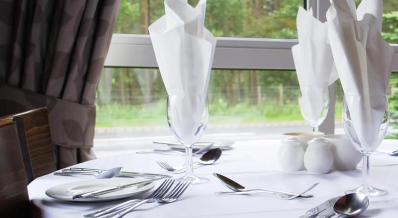 Highlander Hotel 'A Bespoke Hotel' Newtonmore Exterior photo